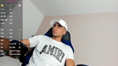 tom online show from December 10, 2024, 1:43 am