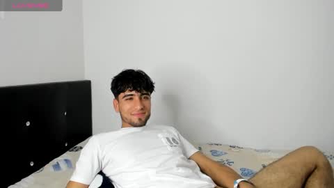 tom online show from March 12, 2025, 2:41 am