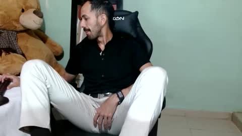 tomas gerauld. make me happy with 10000 tokens online show from March 7, 2026, 3:03 am