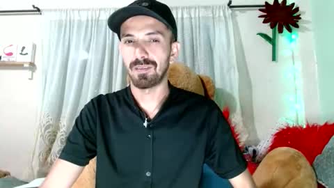 Snapshot of tomas_gerauld chatting on May 11, 2026, 1:55 am tomas gerauld. make me happy with 10000 tokens online show from May 11, 2026, 1:55 am