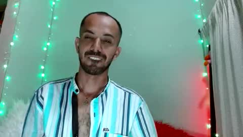 Snapshot of tomas_gerauld chatting on June 3, 2026, 2:25 am tomas gerauld. make me happy with 10000 tokens online show from June 3, 2026, 2:25 am