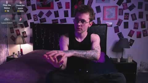 tomas_norton online show from May 23, 2026, 8:57 pm