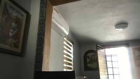 Snapshot of tomascausa chatting on December 2, 2024, 7:16 pm Hola online show from December 2, 2024, 7:16 pm