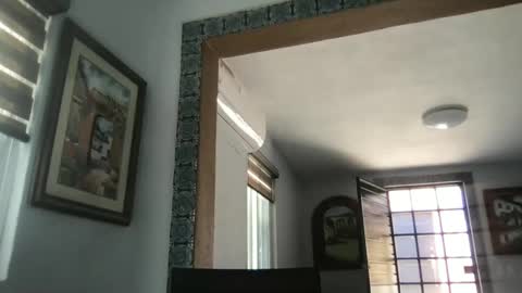 Snapshot of tomascausa chatting on February 13, 2025, 10:11 pm Hola online show from February 13, 2025, 10:11 pm