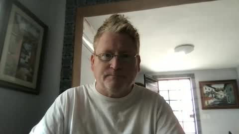 Snapshot of tomascausa chatting on February 20, 2025, 10:04 pm Hola online show from February 20, 2025, 10:04 pm