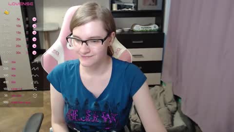 tomato_tease online show from October 24, 2025, 1:51 pm