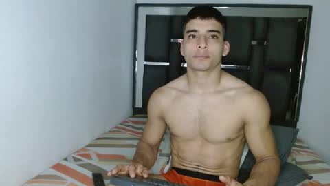 tomaz_18 online show from March 23, 2026, 11:58 am