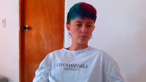 Snapshot of tomboyblue chatting on July 3, 2026, 3:29 pm Blue online show from July 3, 2026, 3:29 pm
