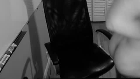 tombrockmoen2 online show from October 4, 2025, 5:05 am