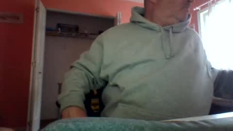 tomcat4848 online show from September 23, 2025, 6:33 pm