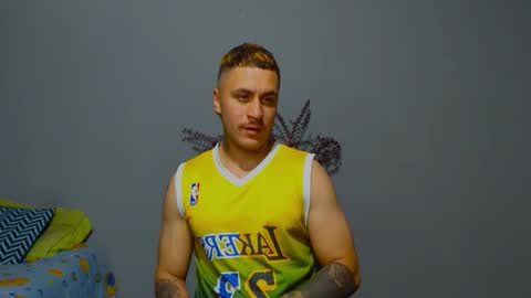 tomDavisXl online show from October 9, 2025, 12:52 am