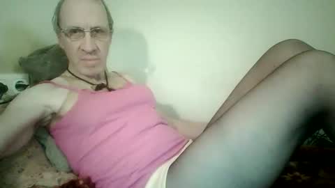 Snapshot of tomislav321 chatting on April 11, 2026, 9:30 pm tomislav321 online show from April 11, 2026, 9:30 pm