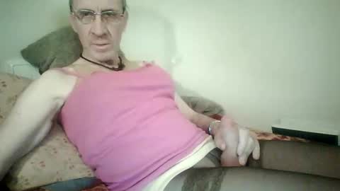 Snapshot of tomislav321 chatting on April 23, 2026, 8:00 pm tomislav321 online show from April 23, 2026, 8:00 pm
