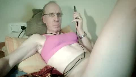 Snapshot of tomislav321 chatting on May 24, 2026, 8:14 pm tomislav321 online show from May 24, 2026, 8:14 pm