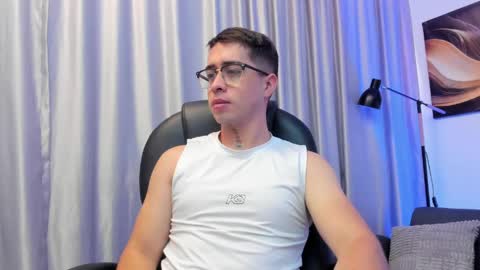 Tomas online show from May 10, 2026, 12:21 pm