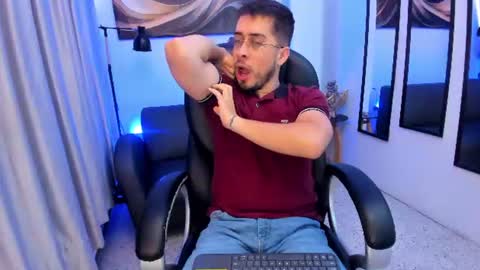 Tomas online show from July 28, 2026, 12:48 pm