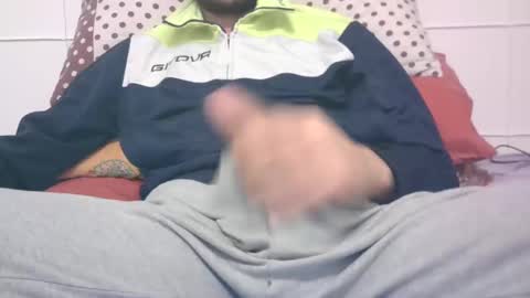 tommaso9046 online show from January 6, 2025, 2:58 pm