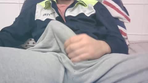 tommaso9046 online show from February 16, 2025, 3:48 pm