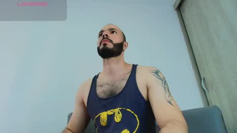 Snapshot of tommel_bailey chatting on June 2, 2026, 12:40 pm Tommel Bailey online show from June 2, 2026, 12:40 pm