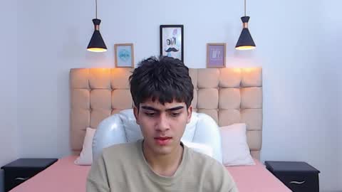 Snapshot of tommy18__ chatting on January 17, 2025, 10:11 am Tommy online show from January 17, 2025, 10:11 am