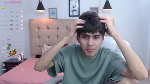 Snapshot of tommy18__ chatting on January 26, 2025, 6:49 am Tommy online show from January 26, 2025, 6:49 am