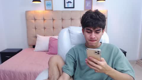 Snapshot of tommy18__ chatting on January 31, 2025, 6:57 am Tommy online show from January 31, 2025, 6:57 am