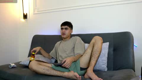 Snapshot of tommy18__ chatting on February 15, 2025, 7:16 am Tommy online show from February 15, 2025, 7:16 am