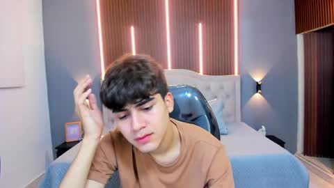 Snapshot of tommy18__ chatting on September 20, 2025, 3:40 am Tommy online show from September 20, 2025, 3:40 am