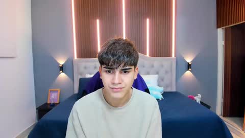 Snapshot of tommy18__ chatting on October 18, 2025, 3:31 am Tommy online show from October 18, 2025, 3:31 am