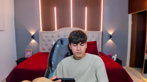 Snapshot of tommy18__ chatting on October 24, 2025, 5:04 am Tommy online show from October 24, 2025, 5:04 am