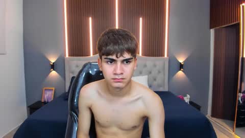 Snapshot of tommy18__ chatting on November 14, 2025, 5:17 am Tommy online show from November 14, 2025, 5:17 am