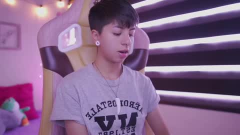 Blue  online show from March 10, 2025, 3:20 pm