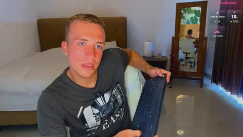 Tommy online show from October 1, 2025, 1:55 am