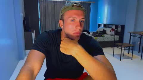 Snapshot of tommy_cumfinger chatting on January 16, 2026, 8:18 am Tommy online show from January 16, 2026, 8:18 am