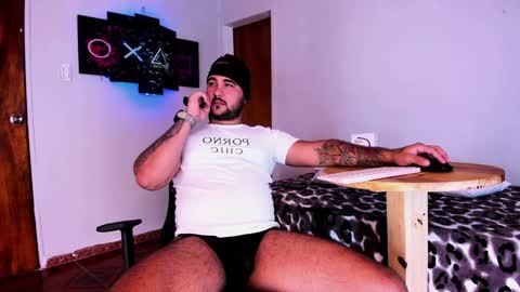 Snapshot of tommy_sccott chatting on December 4, 2024, 3:04 am tommy_sccott online show from December 4, 2024, 3:04 am