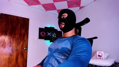 Snapshot of tommy_sccott chatting on December 26, 2024, 6:19 am tommy_sccott online show from December 26, 2024, 6:19 am