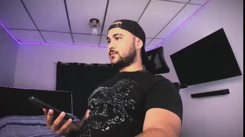 Snapshot of tommy_sccott chatting on February 14, 2026, 11:45 pm tommy_sccott online show from February 14, 2026, 11:45 pm