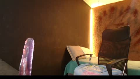 Snapshot of tommy_sweet1 chatting on January 11, 2025, 2:41 am tommy_sweet1 online show from January 11, 2025, 2:41 am