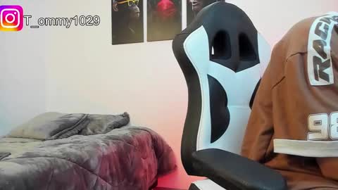 Snapshot of tommy_vm chatting on December 30, 2024, 10:23 pm Tommy online show from December 30, 2024, 10:23 pm