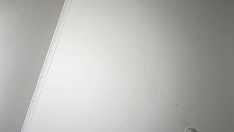 Snapshot of tommypv20 chatting on November 26, 2025, 2:45 am Tommy online show from November 26, 2025, 2:45 am