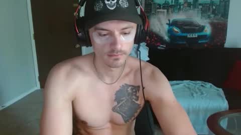 Snapshot of tommystrokes_ chatting on April 17, 2026, 4:43 pm Tommy Strokes online show from April 17, 2026, 4:43 pm
