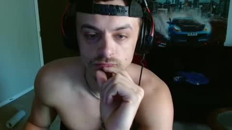 Snapshot of tommystrokes_ chatting on April 22, 2026, 5:47 pm Tommy Strokes online show from April 22, 2026, 5:47 pm