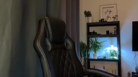 Thomas Fit online show from November 29, 2025, 9:07 pm