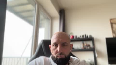 Thomas Fit online show from March 4, 2026, 9:59 am