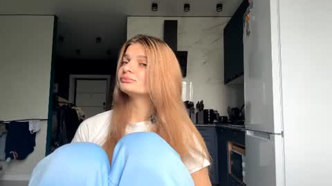 Elara  online show from July 28, 2026, 2:07 am