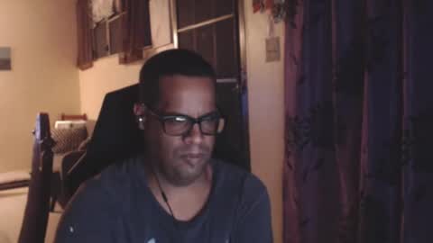 Antonio online show from November 17, 2025, 2:06 am