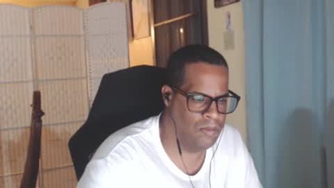 Antonio online show from May 24, 2026, 2:27 am