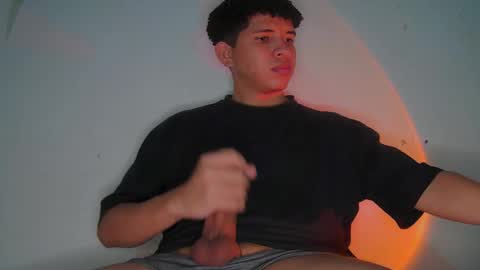 Snapshot of tony_marz chatting on February 20, 2026, 5:37 am tony_marz online show from February 20, 2026, 5:37 am