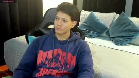 tony_petrov online show from June 5, 2026, 5:58 am