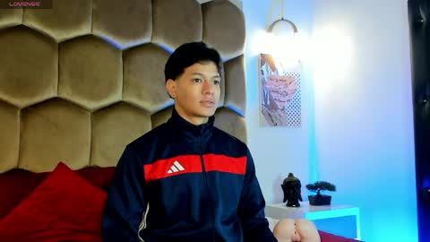 tony_petrov online show from June 7, 2026, 1:59 pm